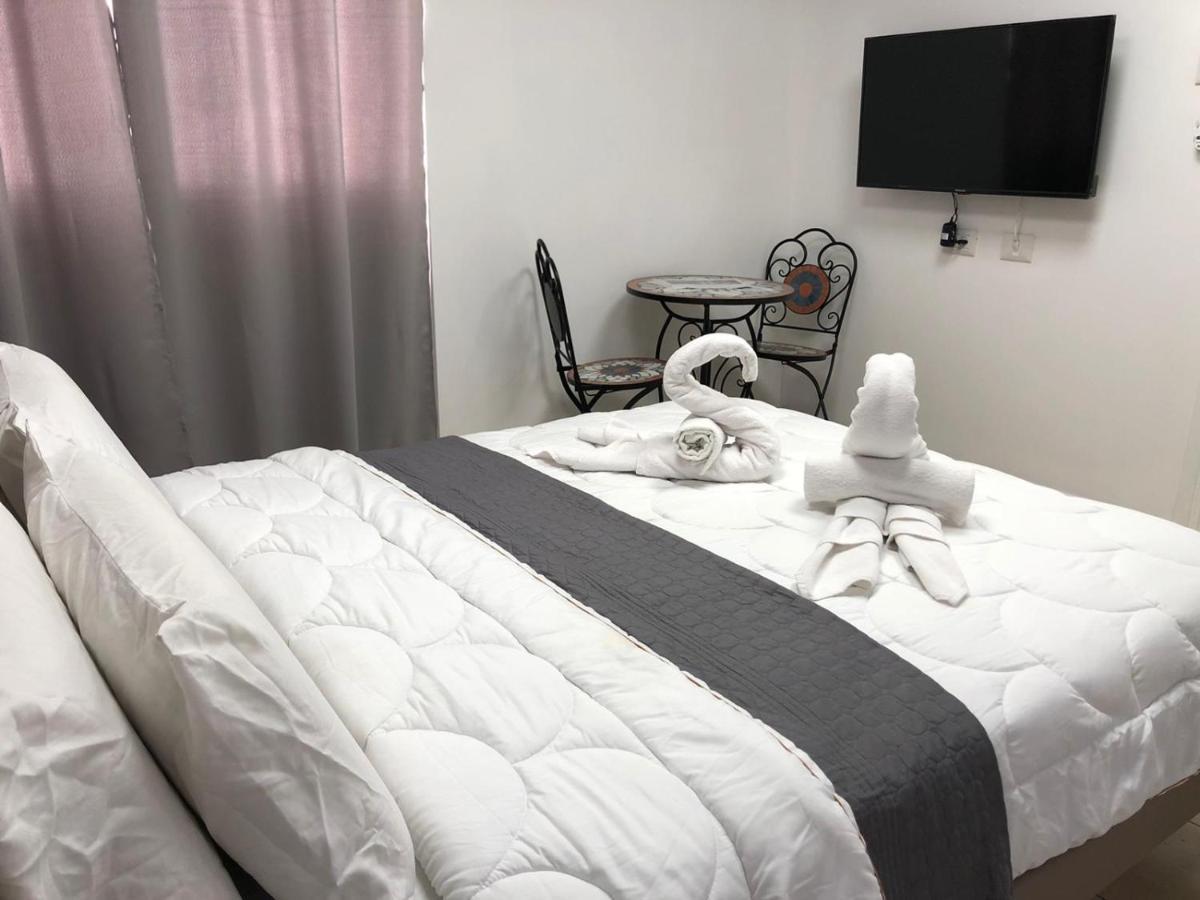 Hotel Room Service Bat Yam Buitenkant foto