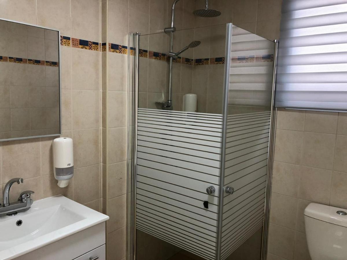 Hotel Room Service Bat Yam Buitenkant foto