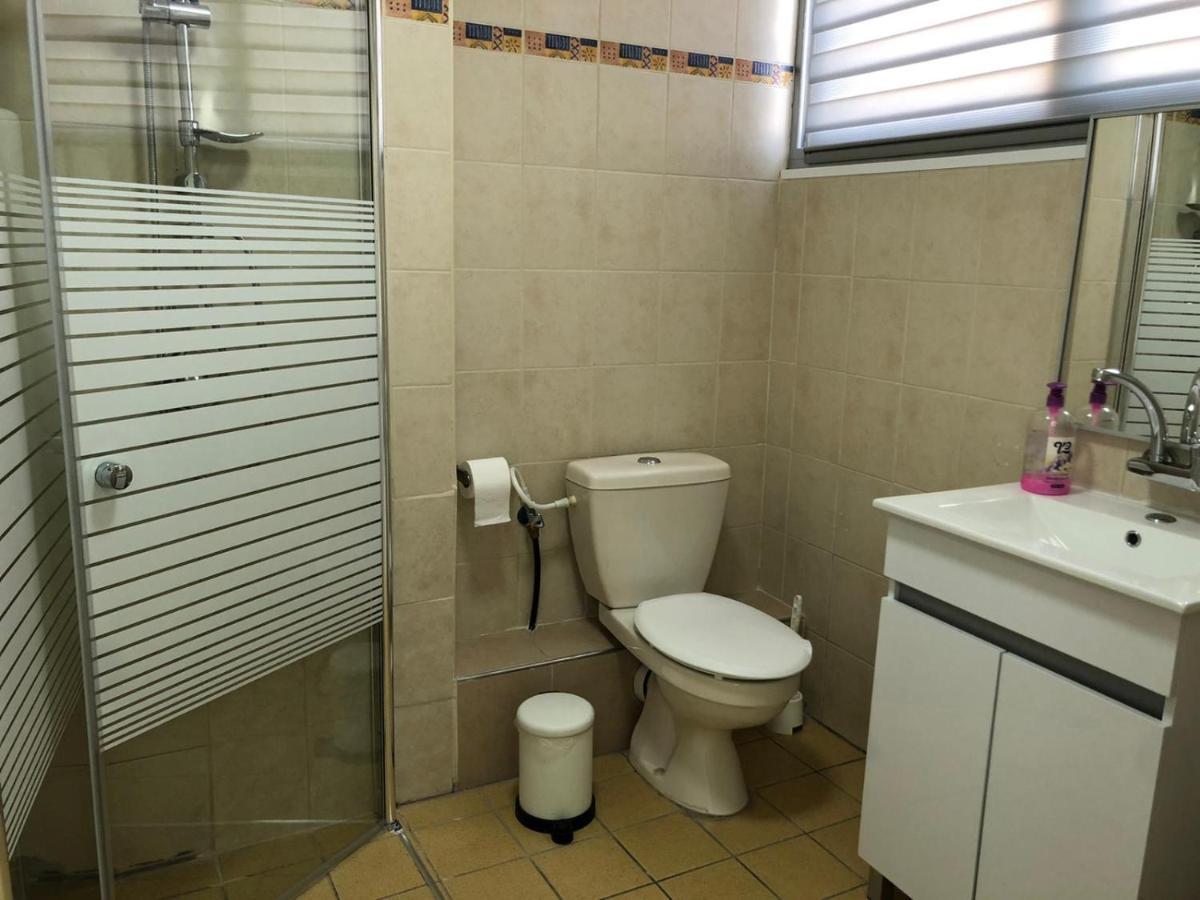 Hotel Room Service Bat Yam Buitenkant foto