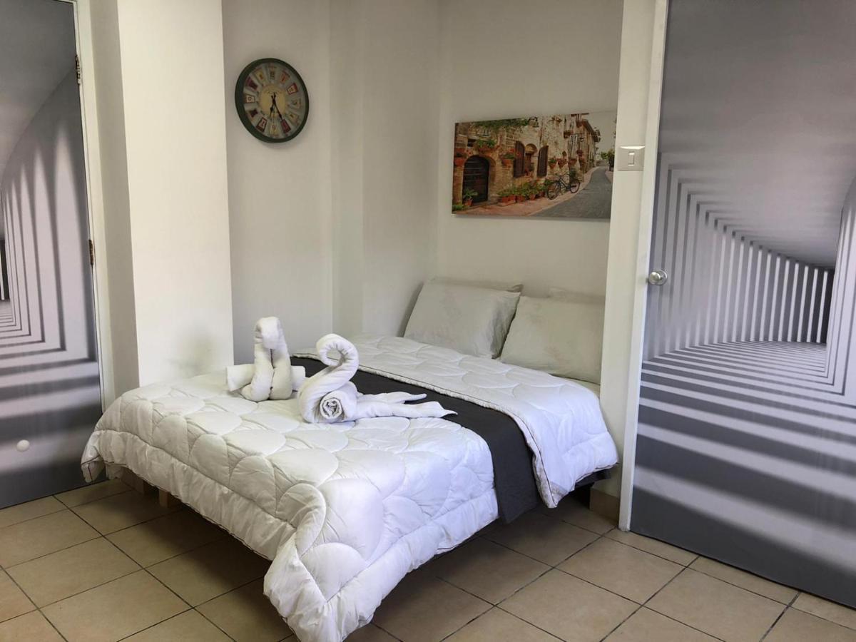 Hotel Room Service Bat Yam Buitenkant foto